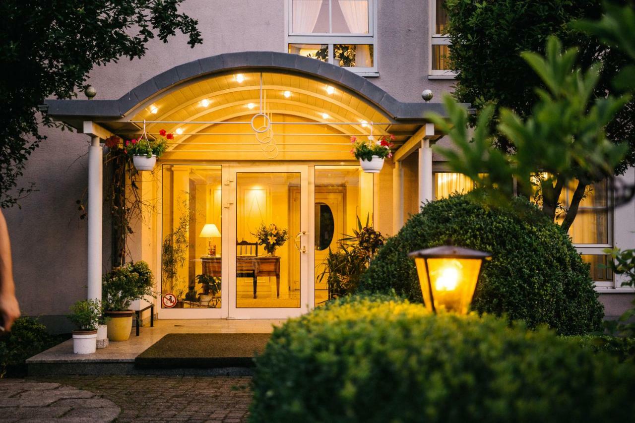 Landhaus Keller - Hotel & Restaurant Malterdingen Exterior foto